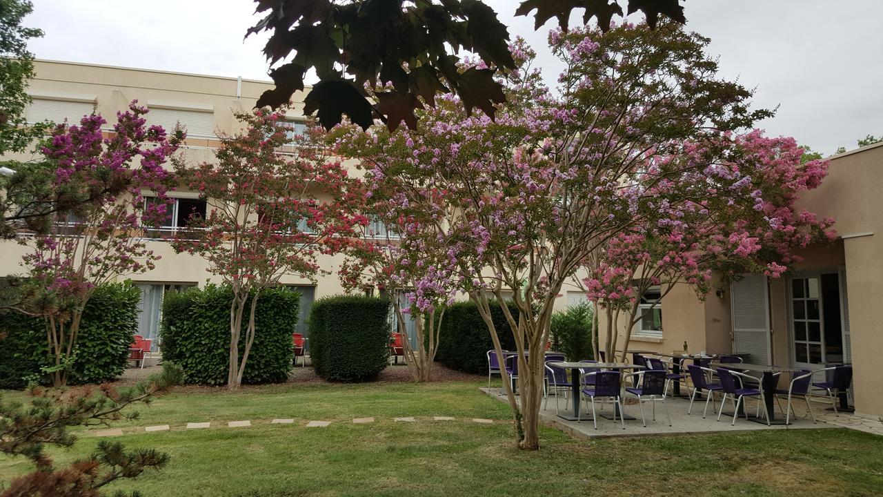 Logis Hotel & Restaurant Le Fleurance Exteriér fotografie